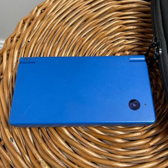 Nintendo DS Blue Handheld Console System W/ Cord Case CYR-001 US Tested, Works - Picture 6 of 10